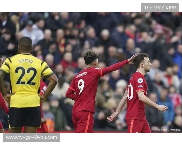 比分定胜负：精彩赛事中那一刻的逆转与荣耀瞬间解析