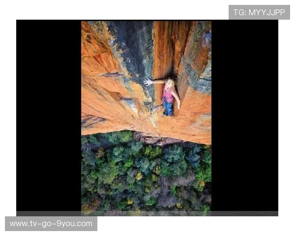 西安攀岩队区域防守策略解析与攀岩热点的深度探讨 西安攀岩队区域防守策略解析与攀岩热点的深度探讨