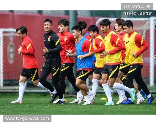 重庆足球队在亚运会中的团队协作表现分析与启示