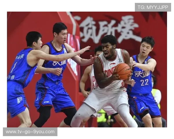 CBA回放赛程新疆队对阵青岛队精彩对决全程回顾与分析