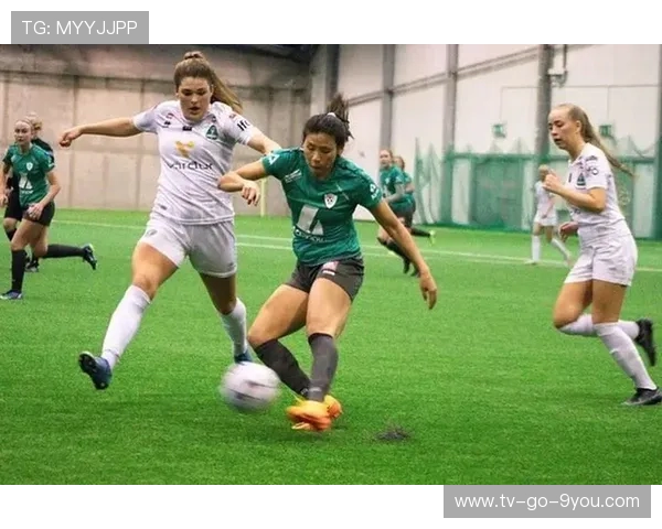 中国女足迎战冰岛队力争在国际赛场上再创佳绩