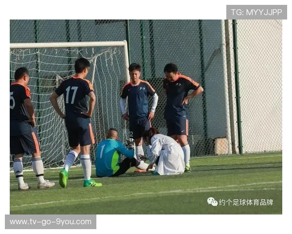 奇芬与埃斯波的较量：一场足球战术与激情的巅峰对决